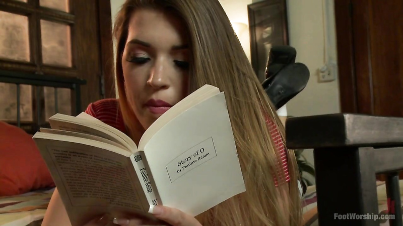 Foot Worship	 Jenna Ashley (College Girl in Wet Socks).mp4