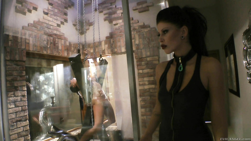 Brooklyn Lee Sandra Romain